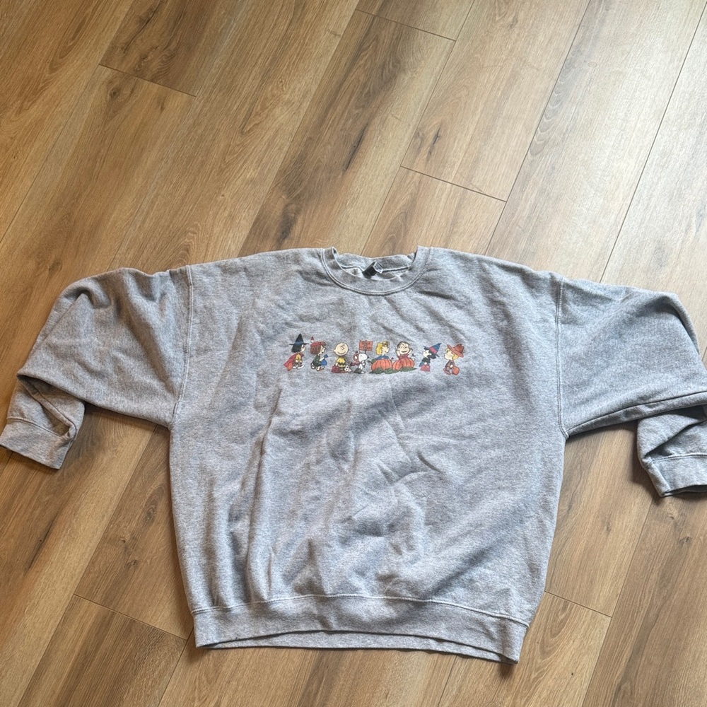 Gildan Gray Crewneck Men's Sweater